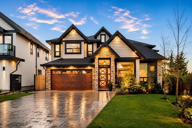 17012 57 Avenue, Surrey