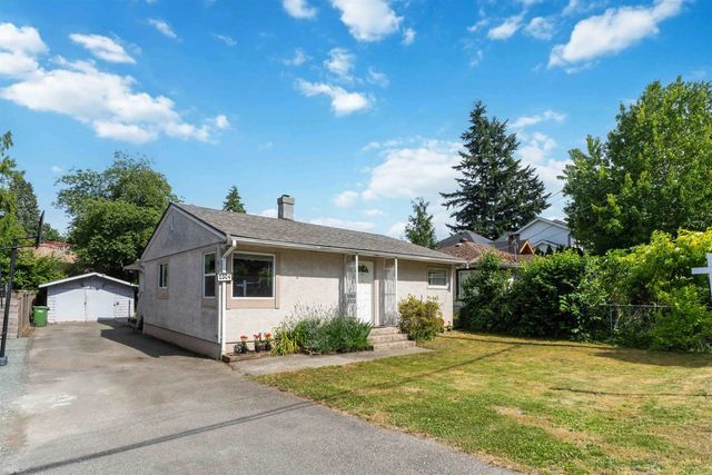 2304 Mouldstade Road, Abbotsford