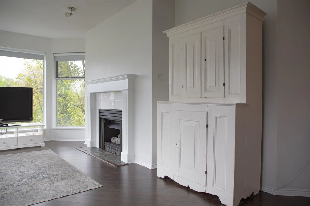 1562 W 5th Avenue 303, Vancouver