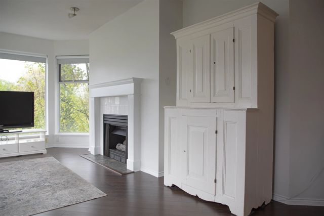 1562 W 5th Avenue 303, Vancouver