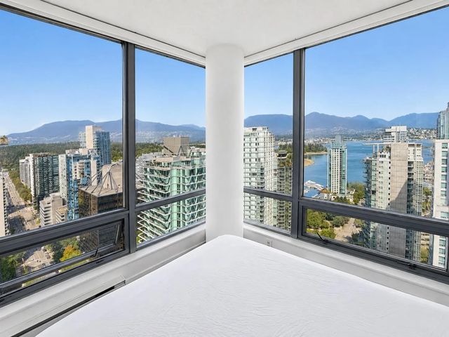 1288 W Georgia Street 2902, Vancouver