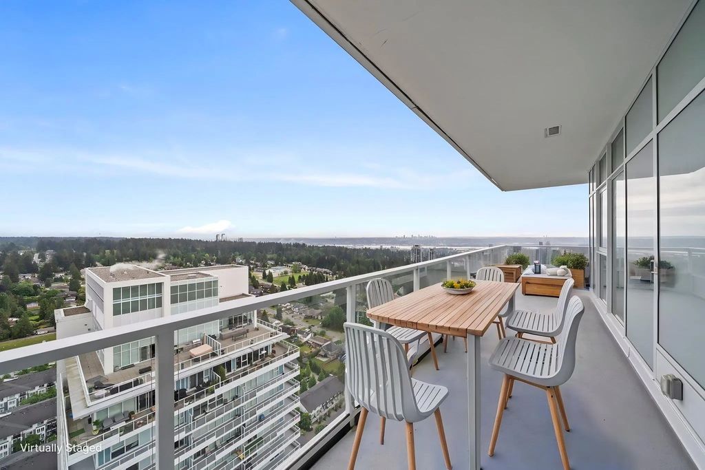 657 Whiting Way 3504, Coquitlam