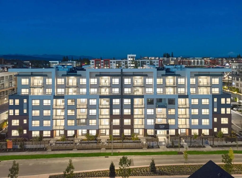 7936 206 Street 103, Langley