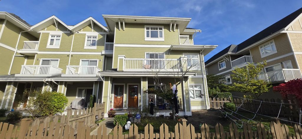 7388 Macpherson Avenue 157, Burnaby
