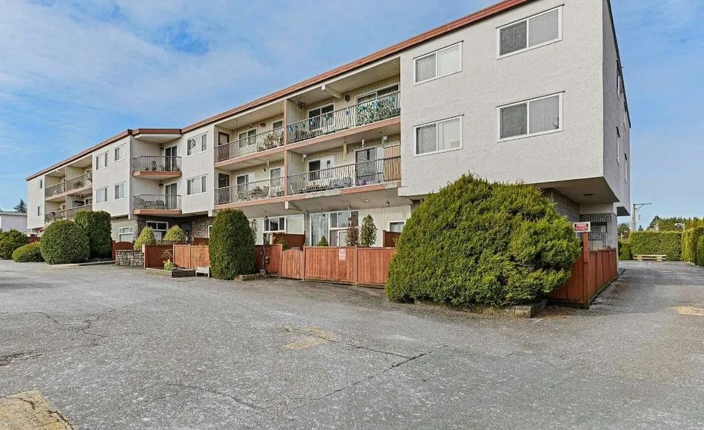 3043 270 Street 102b, Langley