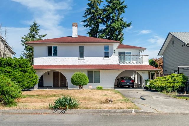 9551 Snowdon Avenue, Richmond