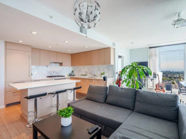 6700 Dunblane Avenue 2708, Burnaby