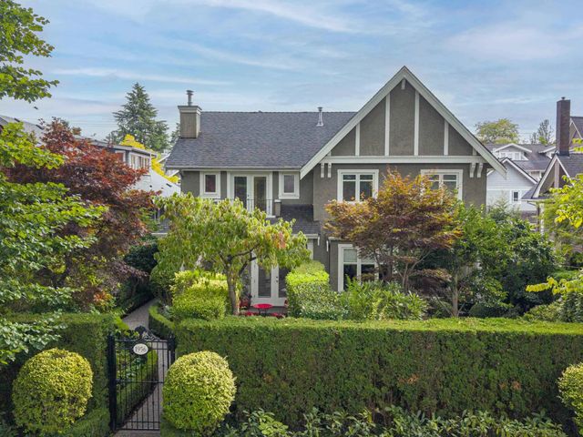 1956 W 13th Avenue, Vancouver