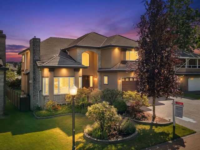 2594 Palisade Crescent, Port Coquitlam