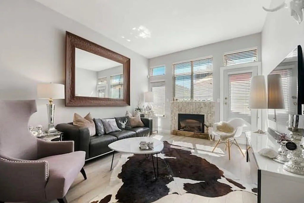 136 W 4th Street D, North Vancouver