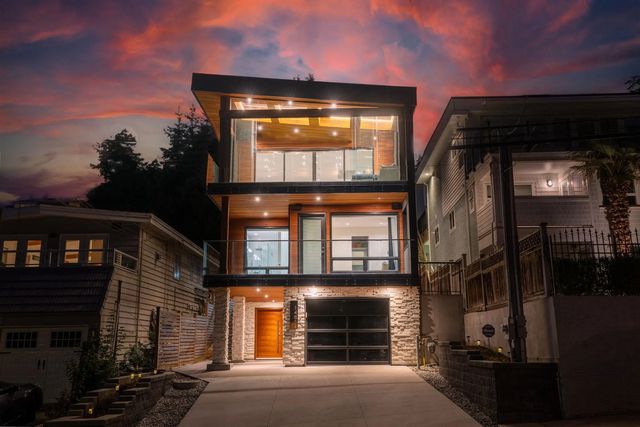 14857 Buena Vista Avenue, White Rock