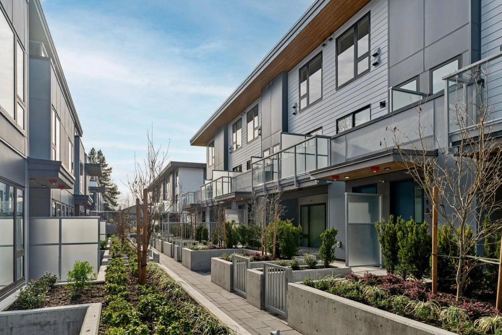 921 Grant Street 210, Coquitlam