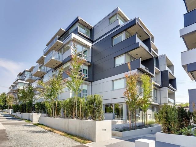 8030 Oak Street 102, Vancouver