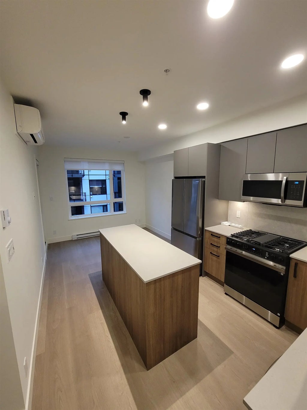 8320 208b Street 219, Langley