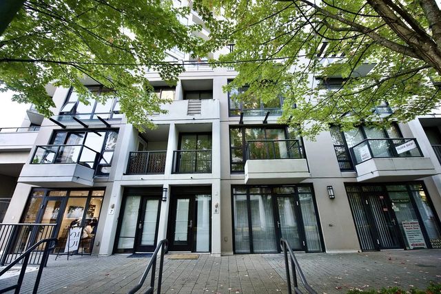 1185 The High Street 6, Coquitlam
