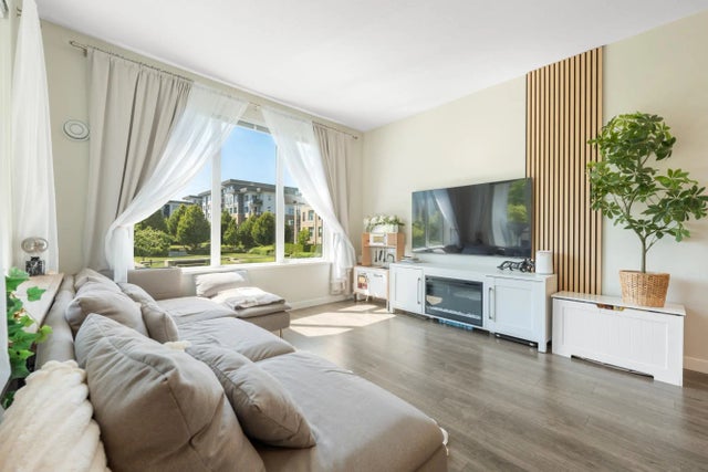 9388 Tomicki Avenue 215, Richmond