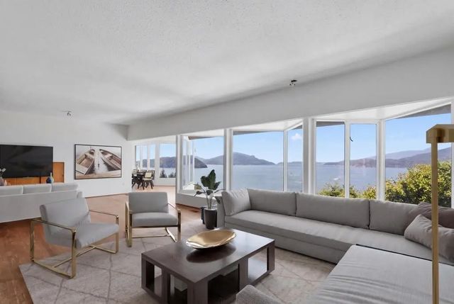 150 Panorama Road, Lions Bay