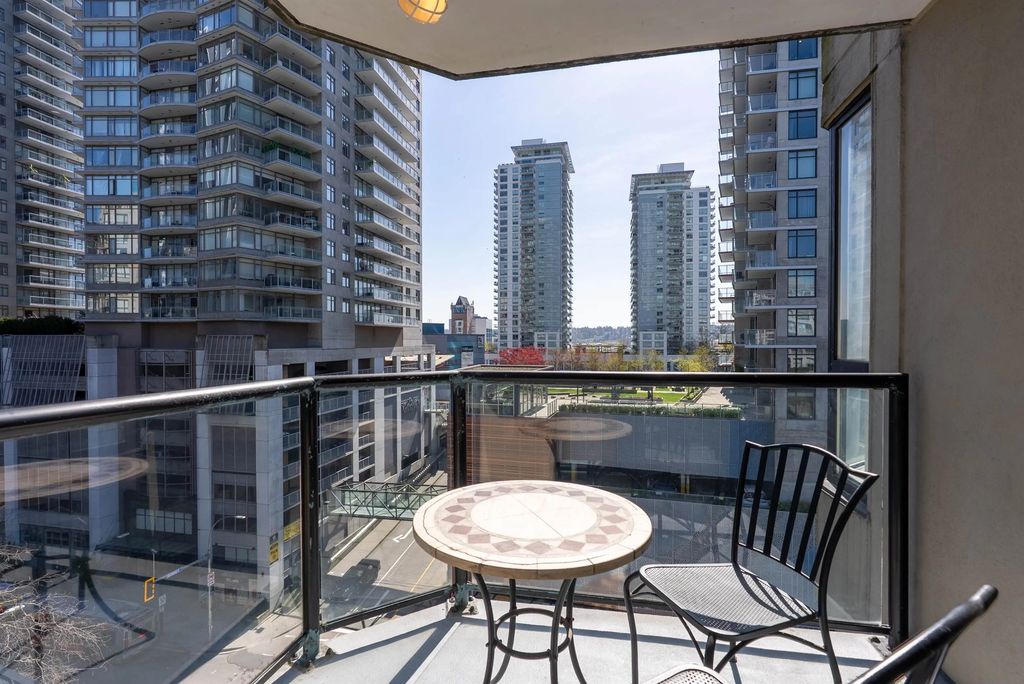 55 Tenth Street 607, New Westminster