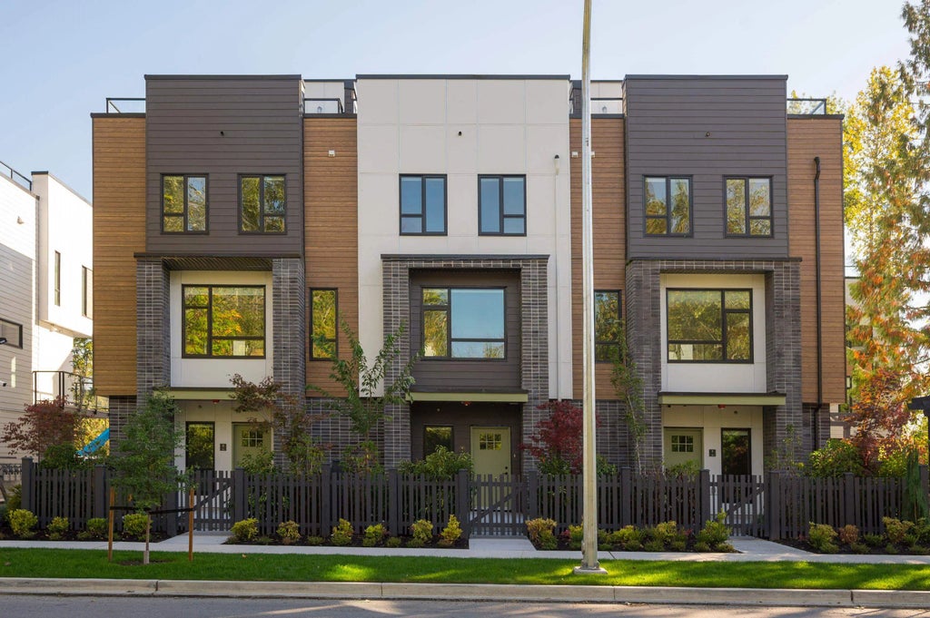 7946 204 Street 6, Langley