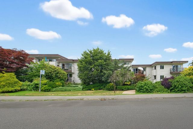2125 W 2nd Avenue 301, Vancouver