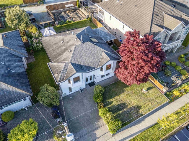 957 Stewart Avenue, Coquitlam