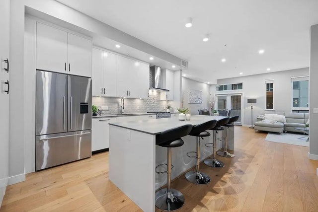 4684 Capilano Road, North Vancouver