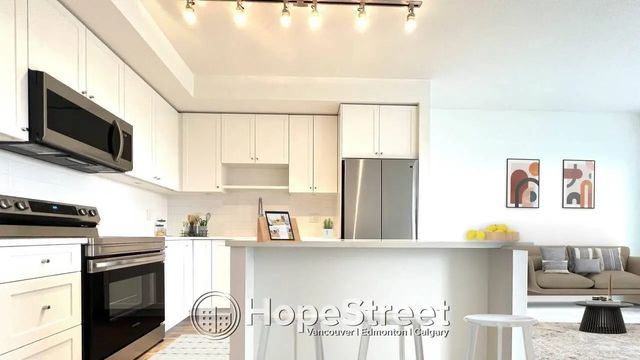 15835 85 Avenue 414, Surrey