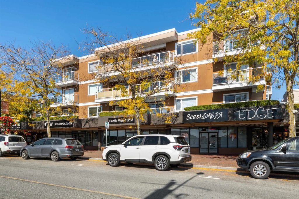 15233 Pacific Avenue 306, White Rock