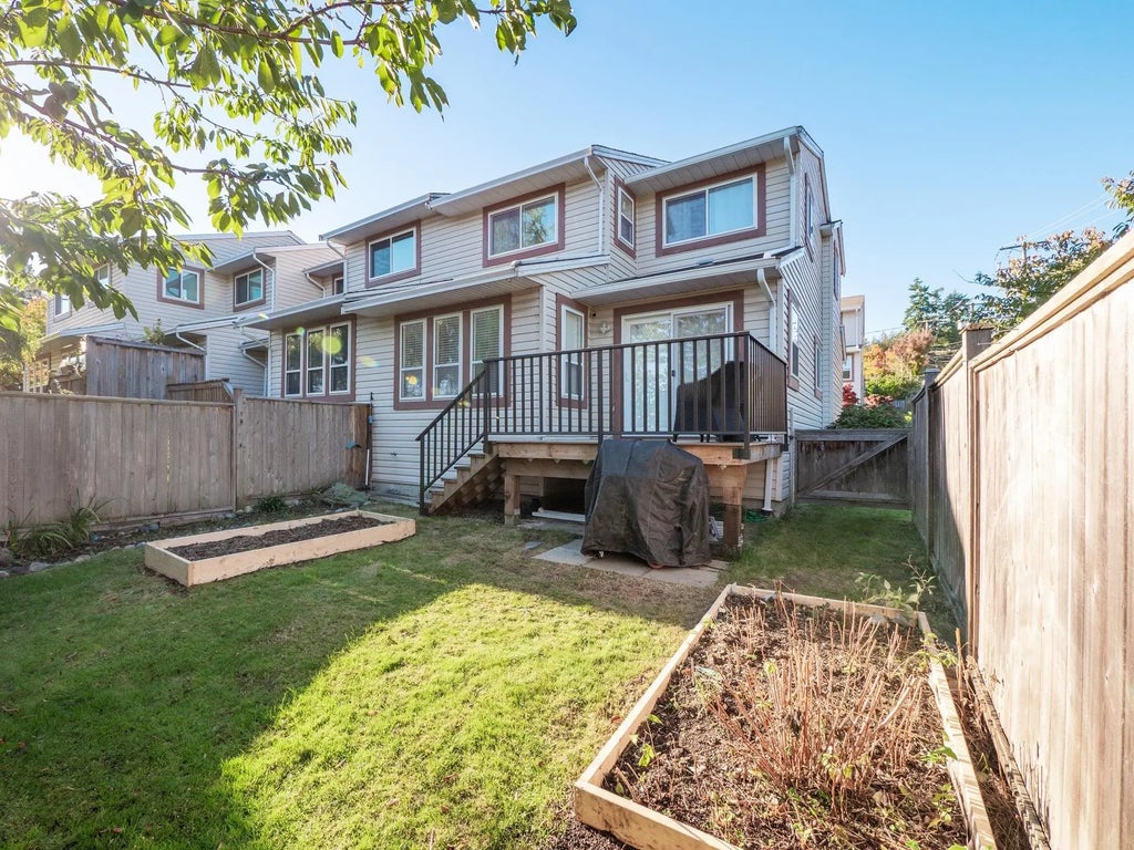 765 School Road 1, Gibsons