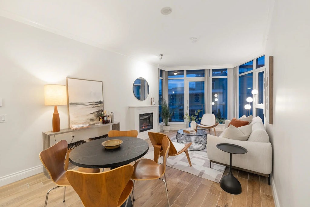 199 Victory Ship Way 803, North Vancouver