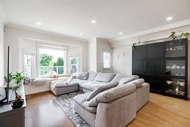 1124 Rochester Avenue, Coquitlam