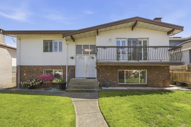 1108 Cliff Avenue, Burnaby