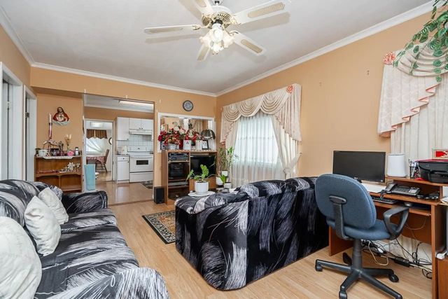 4712 Victoria Drive, Vancouver