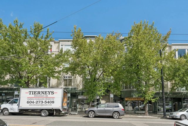 3727 W 10th Avenue 410, Vancouver