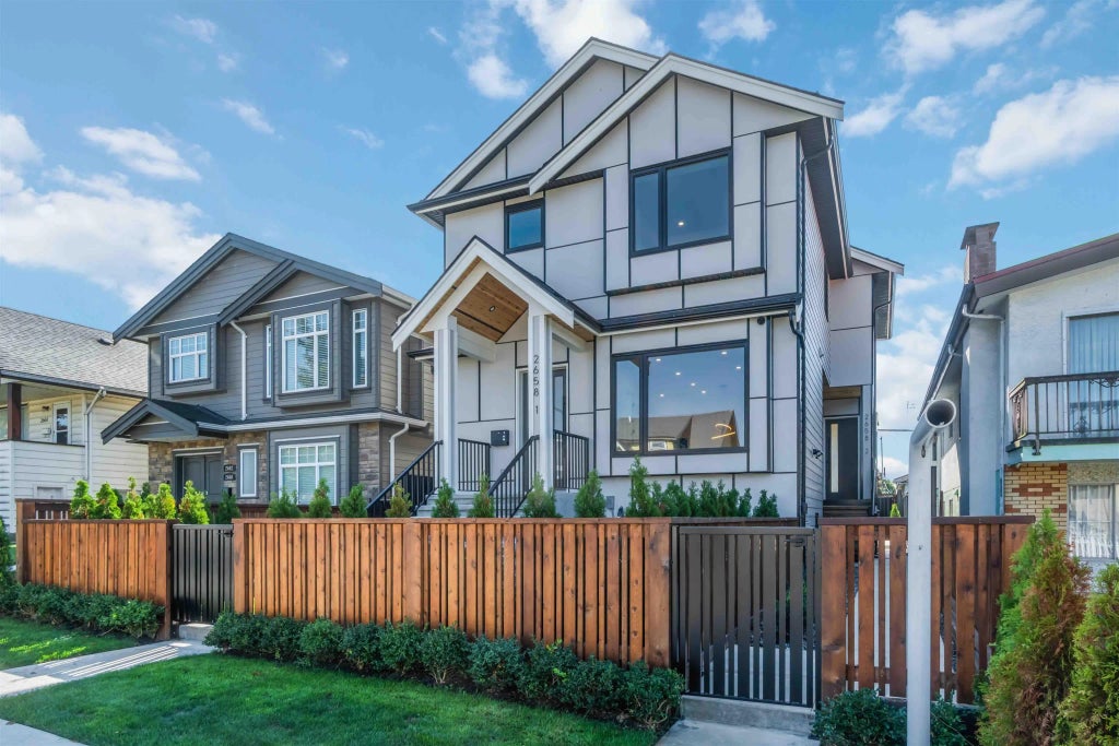 2658 Dundas Street 2, Vancouver