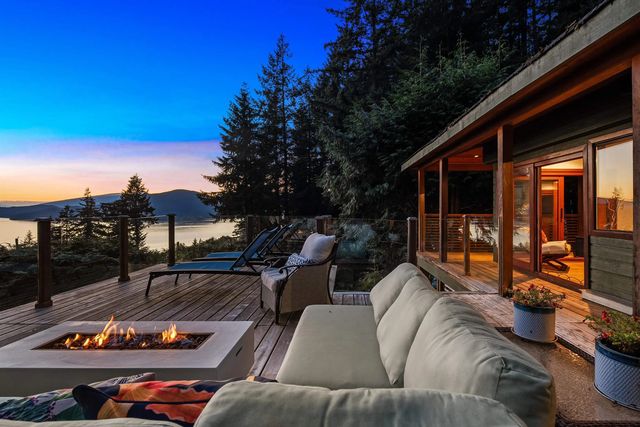505 Upper Bayview Road, Lions Bay