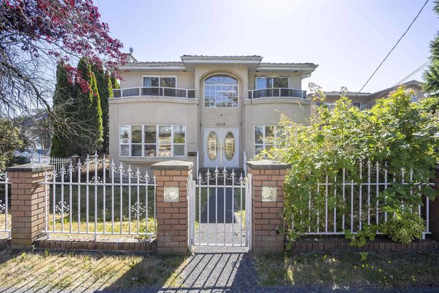 6818 Gilley Avenue, Burnaby