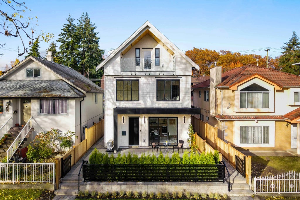 3429 Napier Street 1, Vancouver