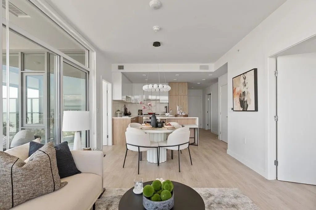 7728 Park Crescent 1707, Burnaby