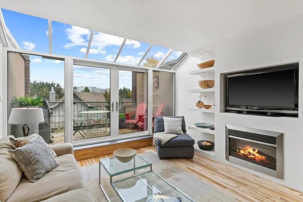 834 W 7th Avenue, Vancouver