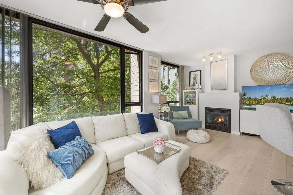 1003 Burnaby Street 302, Vancouver