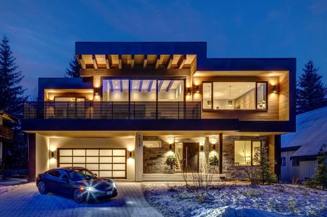 7313 Toni Sailer Lane, Whistler