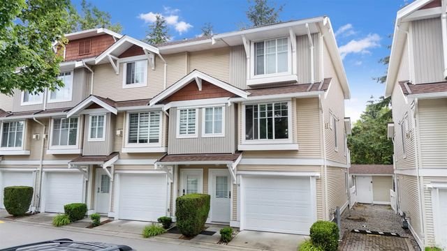 12110 75a Avenue 16, Surrey