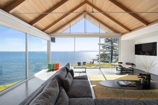 931 Ocean Park Lane, Bowen Island