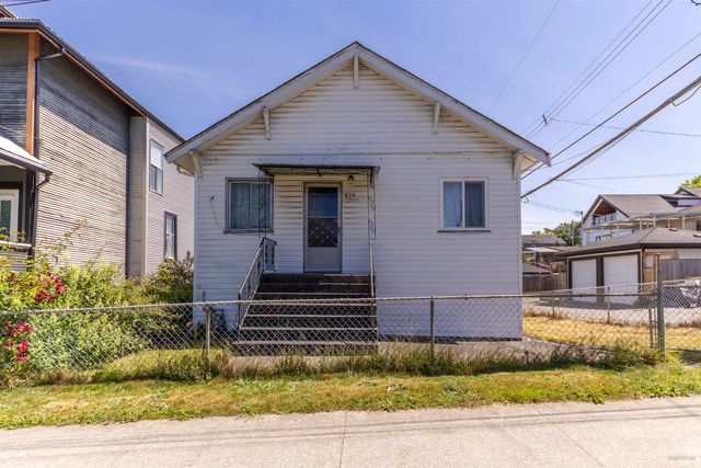 824 Semlin Drive, Vancouver
