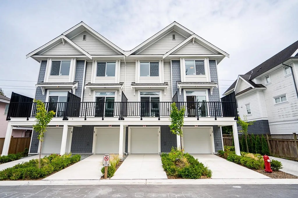 2525 156 Street 5, Surrey