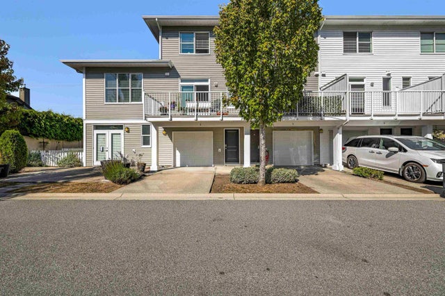 16228 16 Avenue 6, Surrey