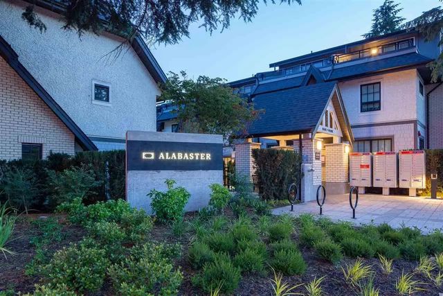 7893 Oak Street, Vancouver