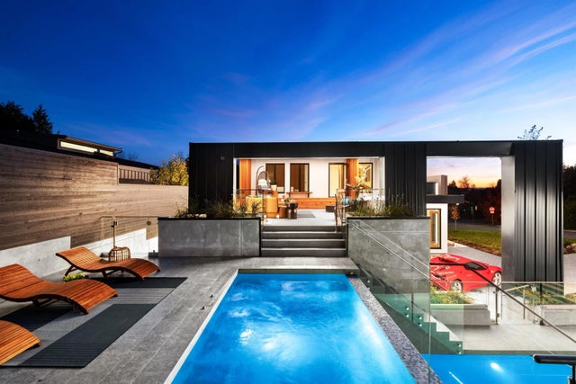 2495 Mathers Avenue, West Vancouver