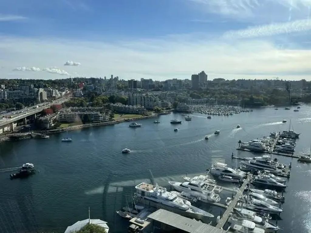 1033 Marinaside Crescent 2306, Vancouver